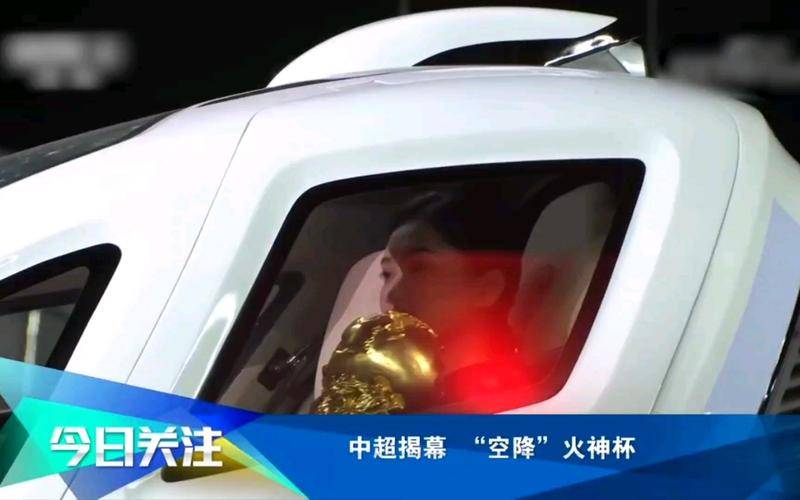 包含蒂姆与40激战SKT分钟，比赛局势复杂胜负难料！，Uzi焦点对战引发球迷热议的词条